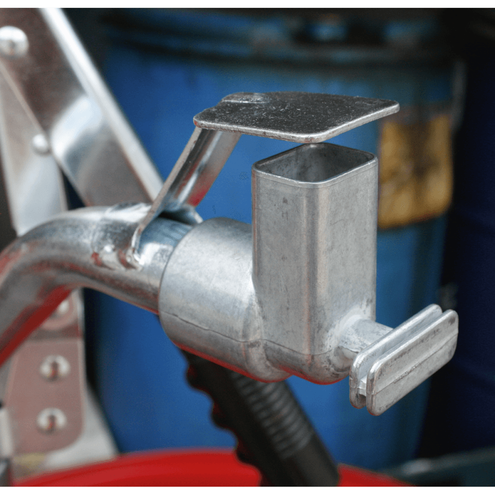 Sealey Heavy-Duty Lever Pump with Swivel Handle Model No-TP6802