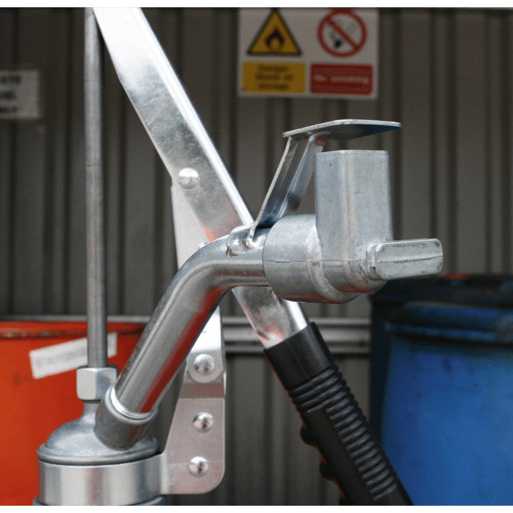 Sealey Heavy-Duty Lever Pump with Swivel Handle Model No-TP6802