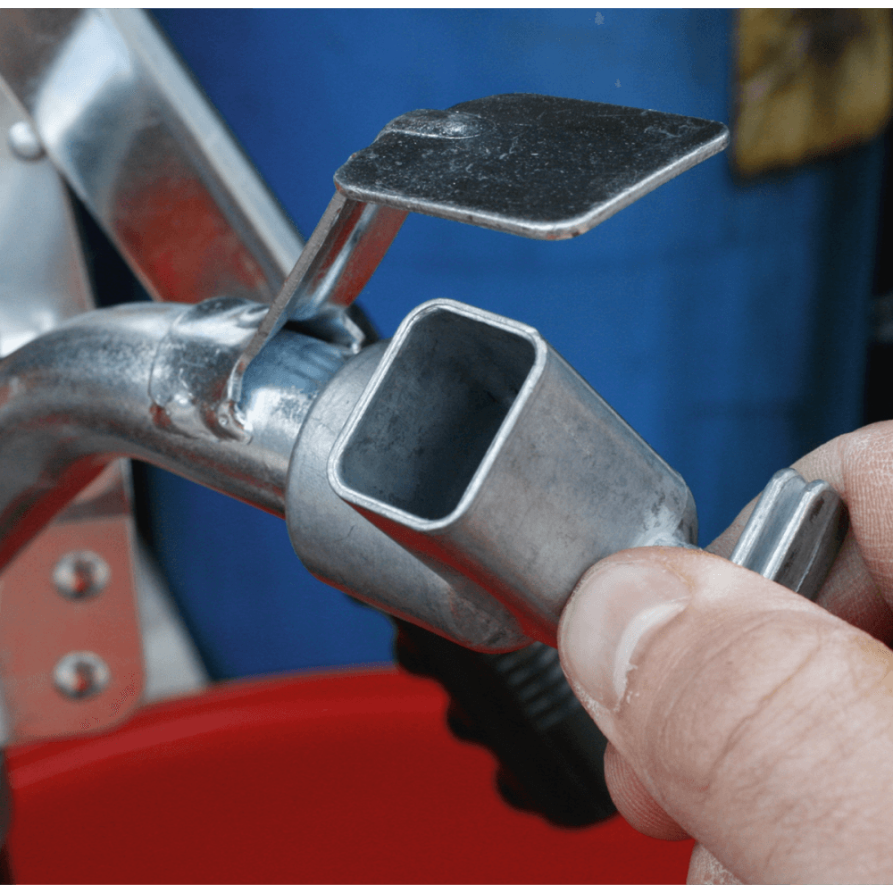 Sealey Heavy-Duty Lever Pump with Swivel Handle Model No-TP6802