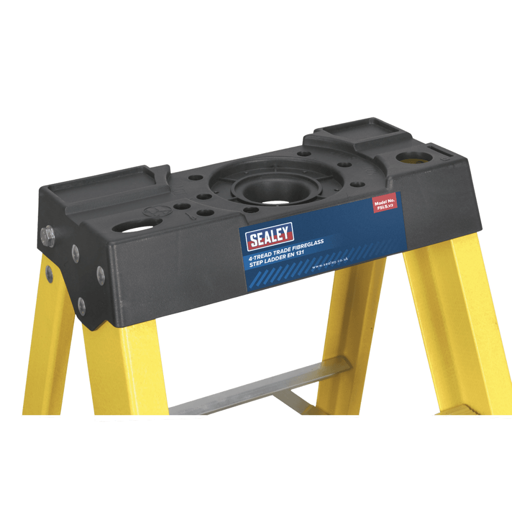 Sealey Fibreglass Step Ladder 4-Tread EN 131 Model No-FSL5