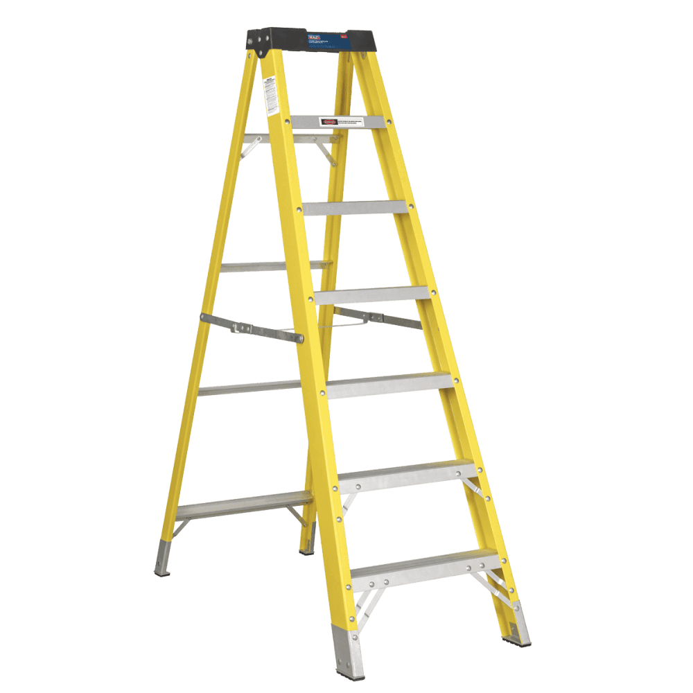 Sealey Fibreglass Step Ladder 6-Tread EN 131 Model No-FSL7