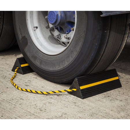 Sealey Heavy-Duty Rubber Wheel Chocks 8kg - Pair Model No-WC11