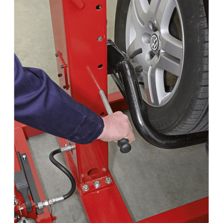 Sealey Air/Hydraulic Vehicle Lift 1.5tonne with Foot Pedal Model No-AVR1500FP