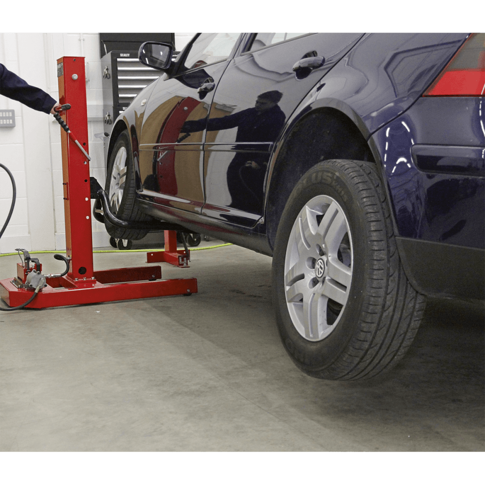 Sealey Air/Hydraulic Vehicle Lift 1.5tonne with Foot Pedal Model No-AVR1500FP