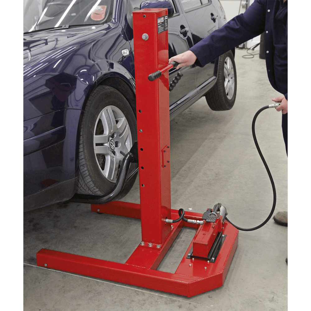 Sealey Air/Hydraulic Vehicle Lift 1.5tonne with Foot Pedal Model No-AVR1500FP