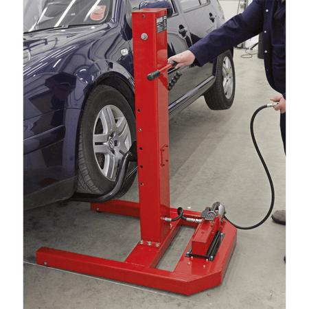Sealey Air/Hydraulic Vehicle Lift 1.5tonne with Foot Pedal Model No-AVR1500FP