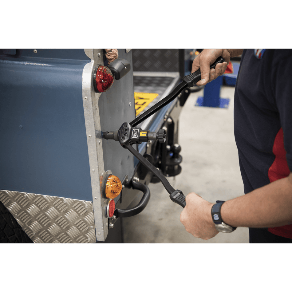 Sealey Long-Arm Threaded Nut Riveter Model No-AK3985
