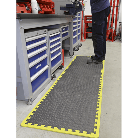 Sealey Interlocking Comfort Workshop Mat Set 1240 x 1825mm with Hi-Vis Edges Model No-MIC1218Y3