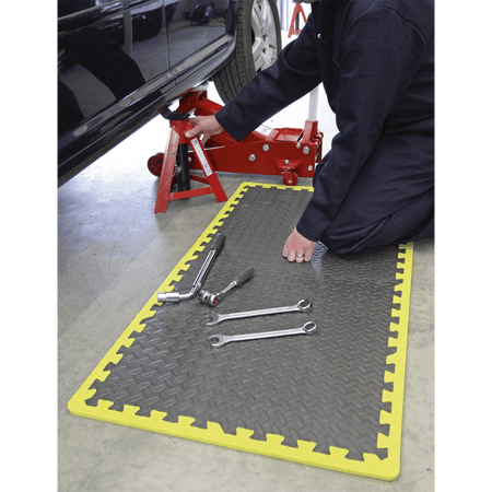 Sealey Interlocking Comfort Workshop Mat Set 1240 x 1825mm with Hi-Vis Edges Model No-MIC1218Y3
