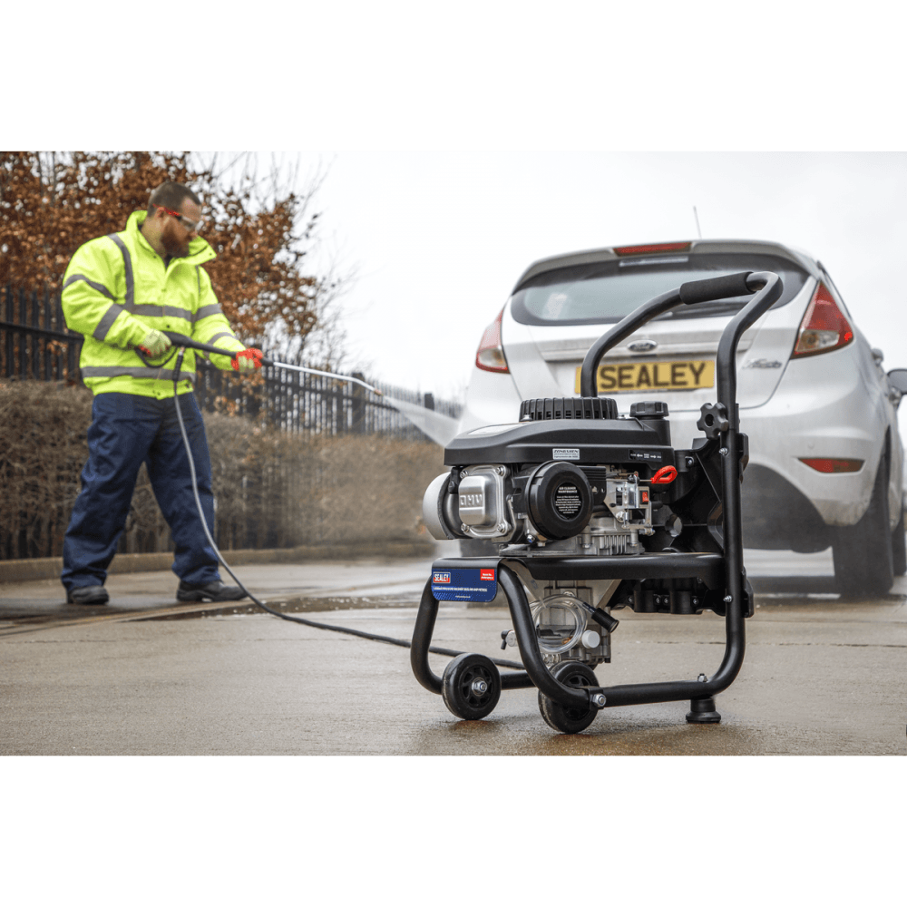 Sealey Pressure Washer 130bar 7ltr/min 2.4hp Petrol Model No-PWM1300