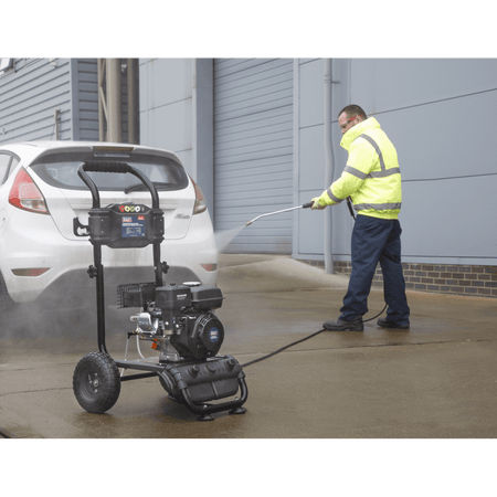 Sealey Pressure Washer 220bar 10ltr/min 6.5hp Petrol Model No-PWM2500