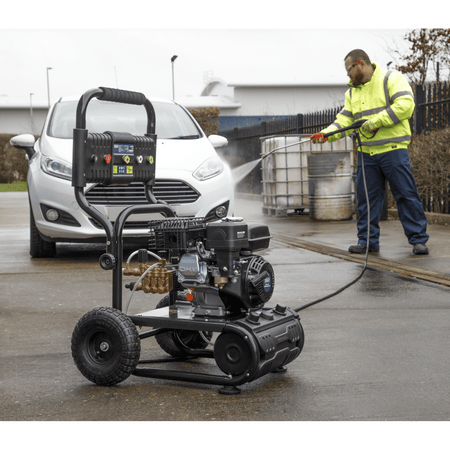 Sealey Pressure Washer 220bar 10ltr/min Self Priming 6.5hp Petrol Model No-PWM2500SP