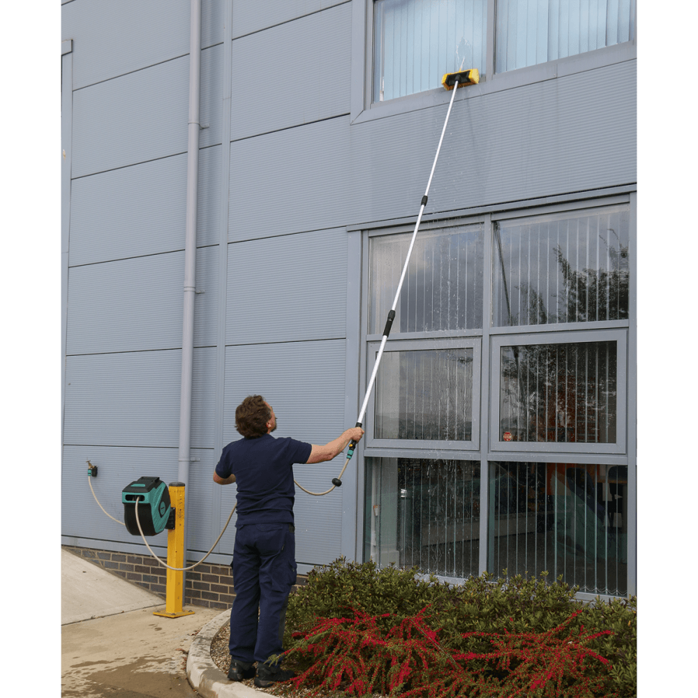 Five Sided Flo-Thru Brush with 3mtr Telescopic Handle : Model No.CC953