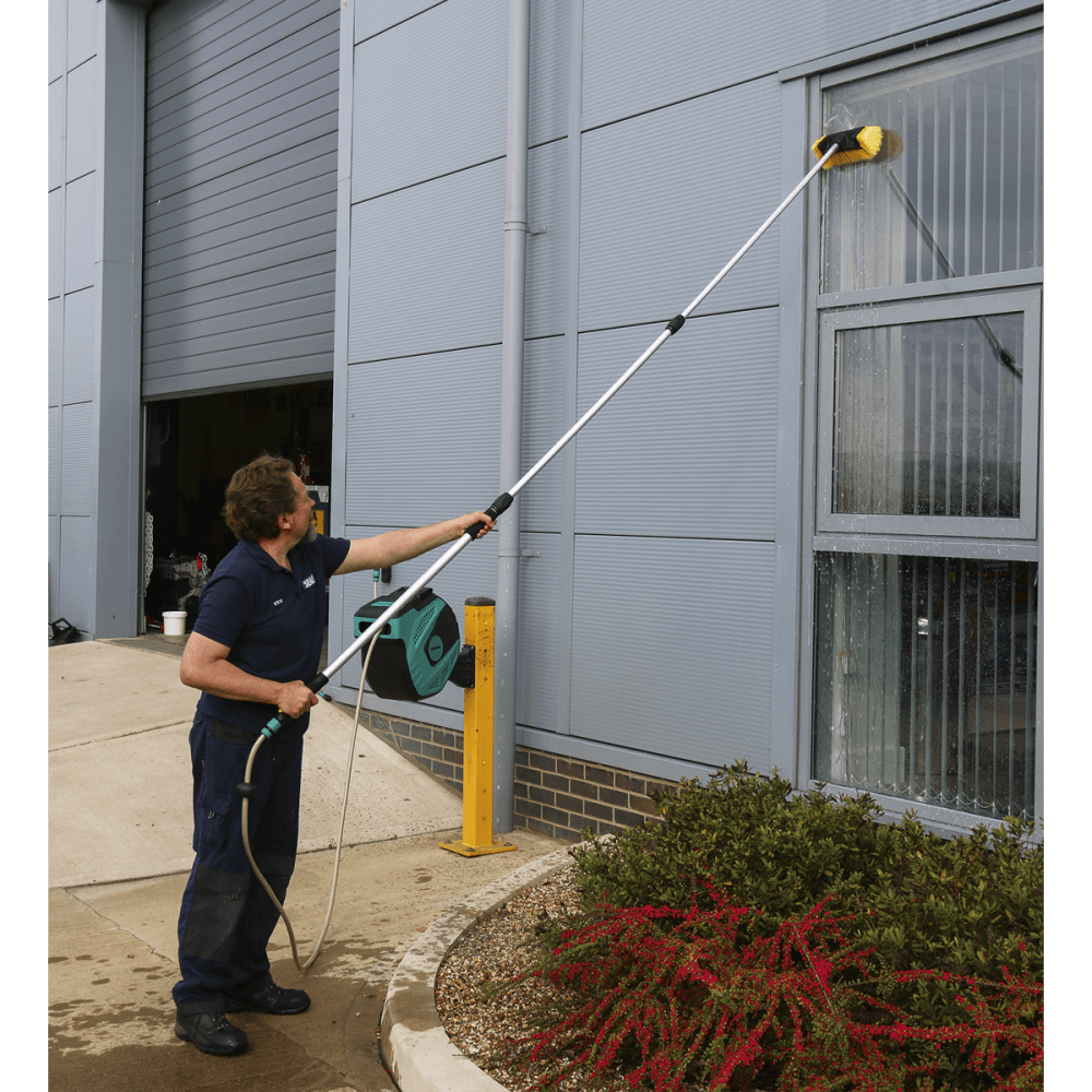 Five Sided Flo-Thru Brush with 3mtr Telescopic Handle : Model No.CC953