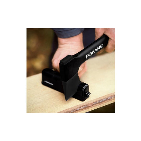 Fiskars Solid™ Axe & Knife Sharpener-FSK1026797