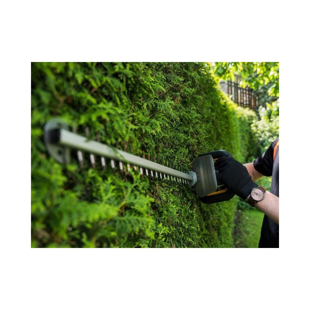 Batavia MAXXPACK Hedge Trimmer 18V Bare Unit-BAT7064547