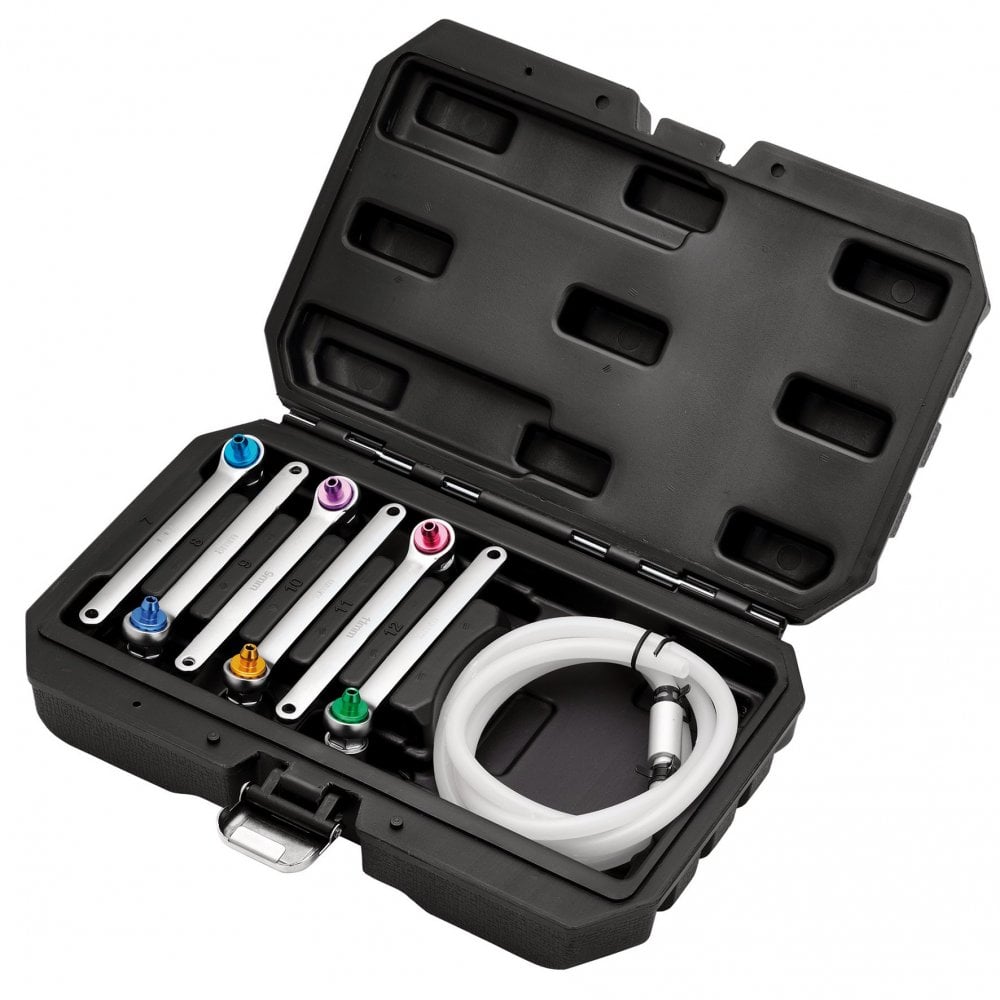 BRAKE & CLUTCH BLEEDING KIT: No.BBK3