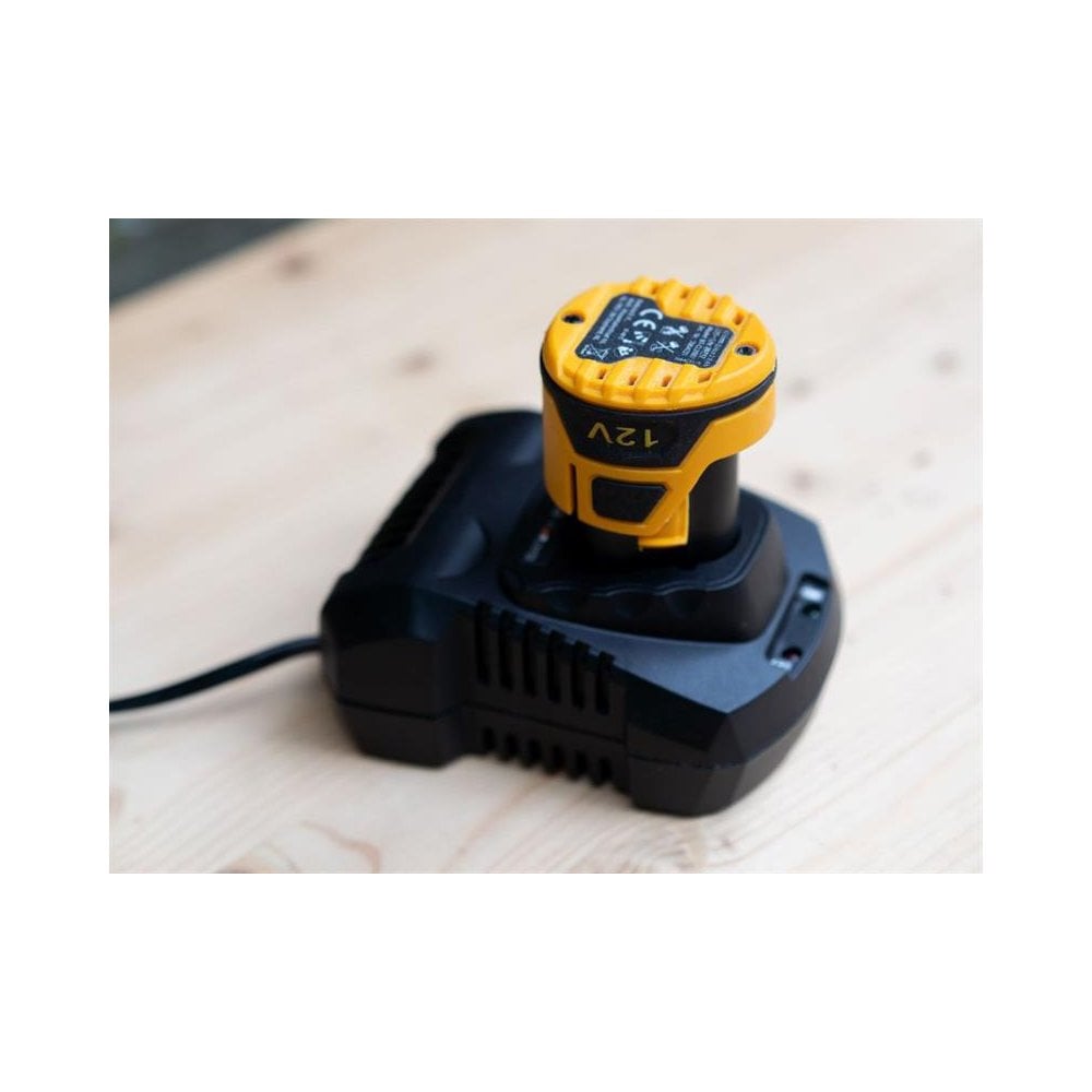 Batavia Fast Charger 12V