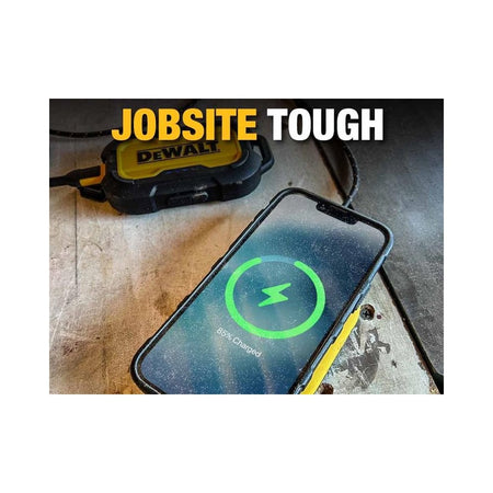 DEWALT Telecoms Fast Wireless Charging Pad