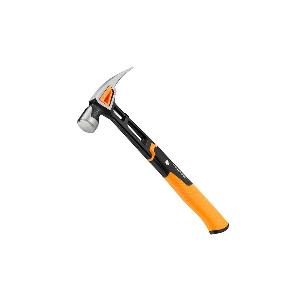 Fiskars IsoCore General Use Hammer 570g (20oz)