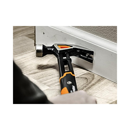 Fiskars IsoCore Curved Finishing Hammer 450g (16oz)