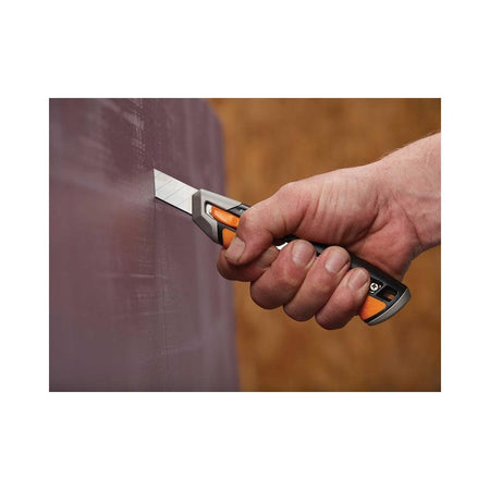Fiskars CarbonMax Snap-off Knife 18mm