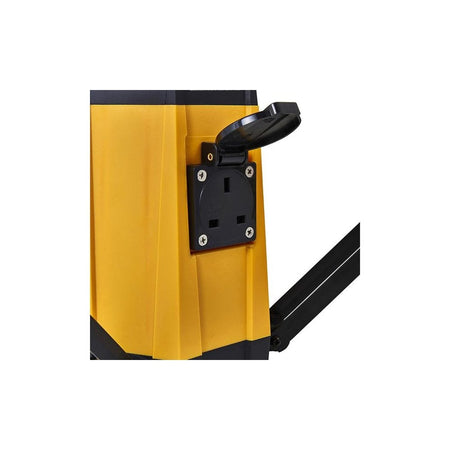 STANLEY® Lighting Plasterer's Area Light with Outlet Socket 4500 Lumens
