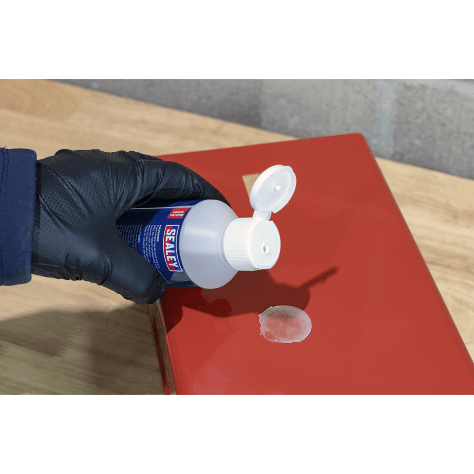 Glue Removal Fluid 200ml Model No- SCS105