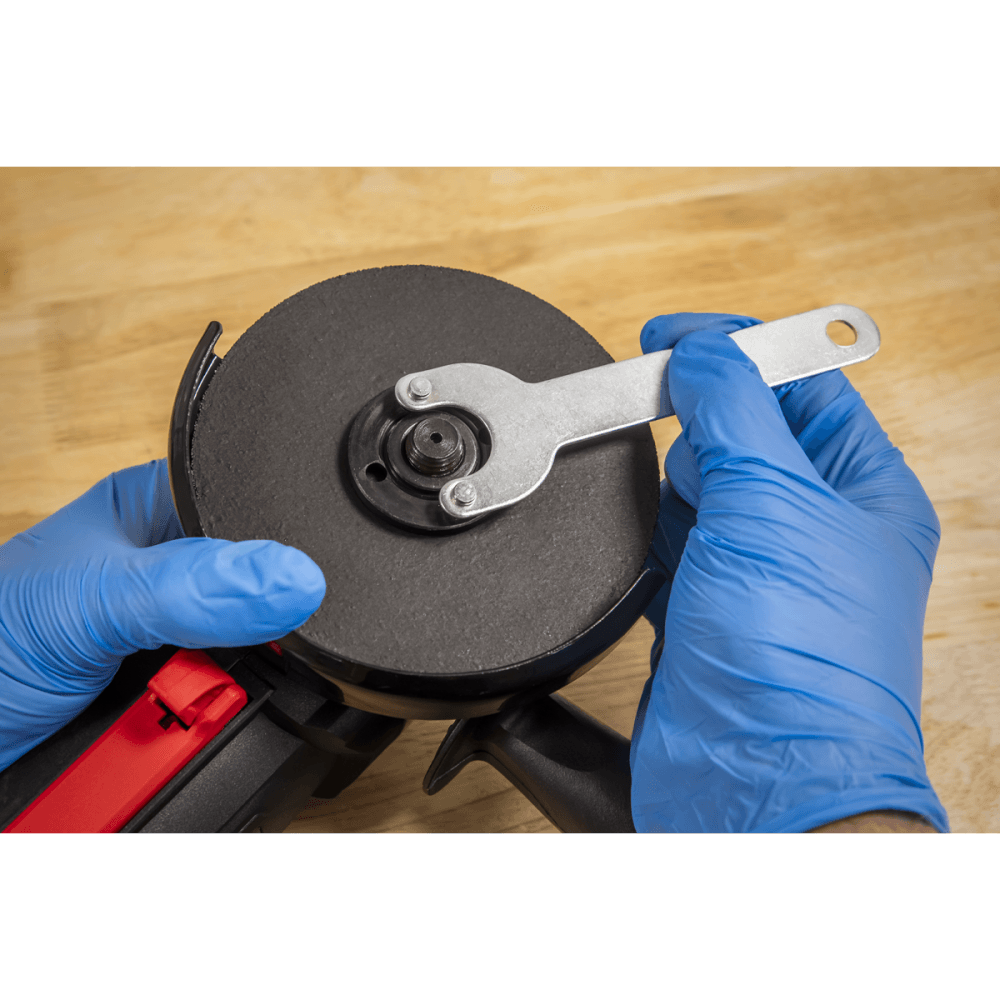 115mm Angle Grinder 750W/230V Model No- SG115E
