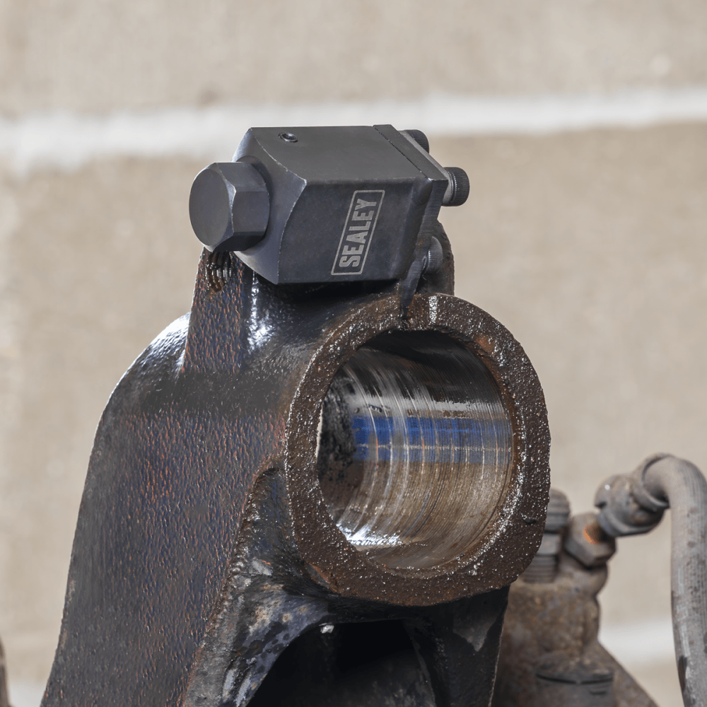 Suspension Split Hub Spreader Model No- VS391