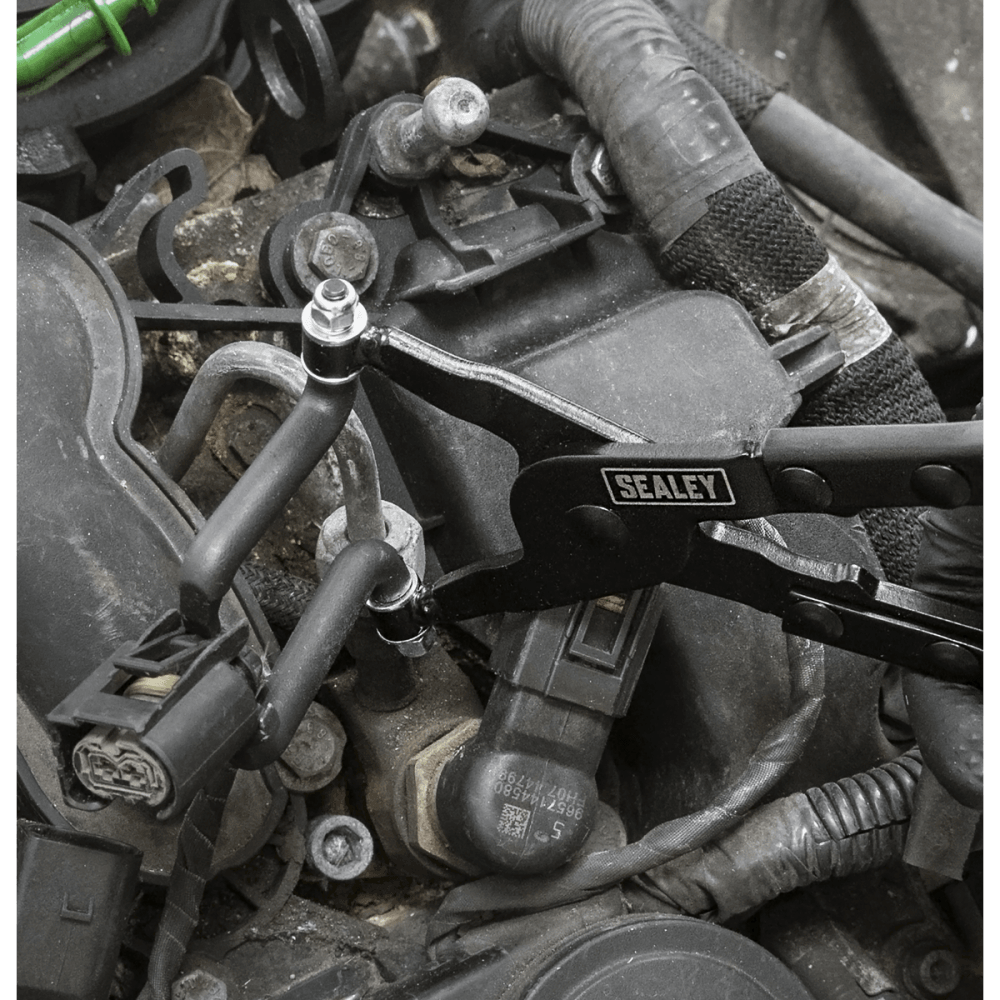 Electrical Disconnect Pliers Model No- VS417