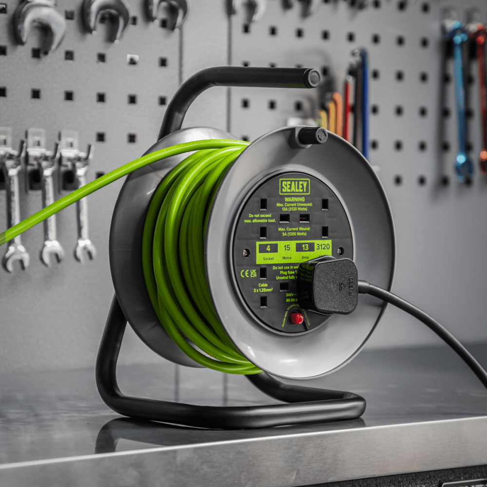 15m Cable Reel with Thermal Trip 4 x 230V - Hi-Vis Green Model No- BCR153TG