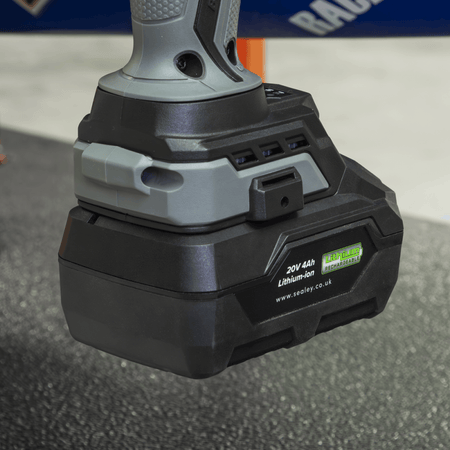 Premier SV20 Series Cordless Impact Wrench Kit 20V 4Ah Model No- CP20VXIWKIT