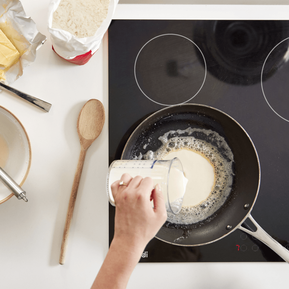 Baridi Integrated Ceramic Hob with 4 Cooking Zones 60cm - Black Glass Model No- DH131