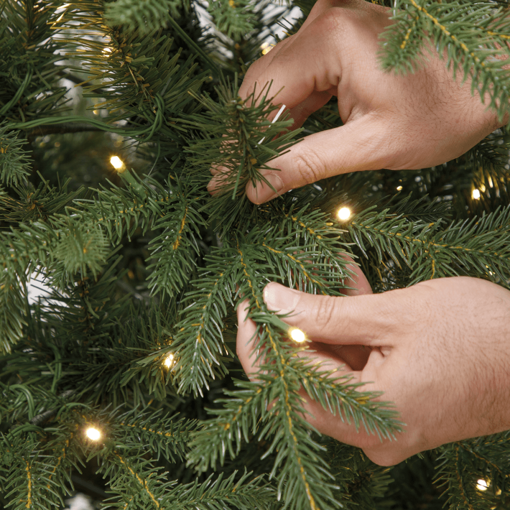 Dellonda Pre-Lit Hinged Christmas Tree with 270 Warm White LED Lights 6ft(180cm) Model No- DH81