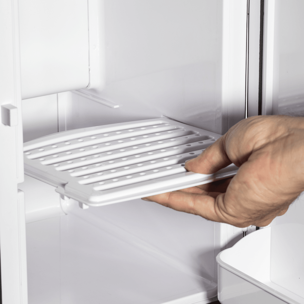 Baridi Mini Fridge/Warmer 15L Capacity 12V/230V - White Model No- DH94