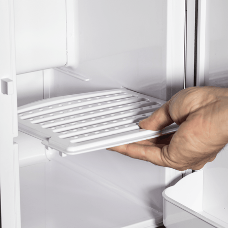 Baridi Mini Fridge/Warmer 15L Capacity 12V/230V - White Model No- DH94