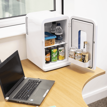 Baridi Mini Fridge/Warmer 15L Capacity 12V/230V - White Model No- DH94