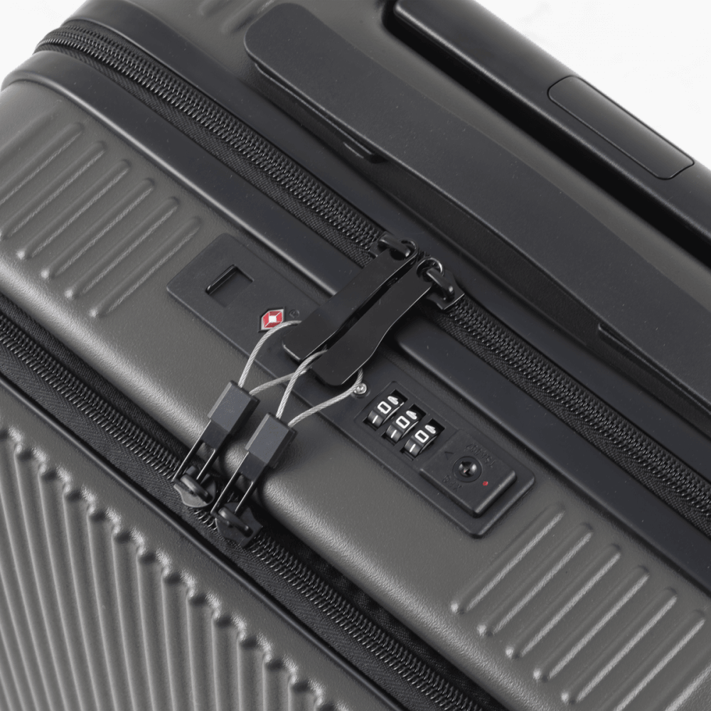 Dellonda Cabin Size Luggage with Laptop Compartments & Dual TSA Lock 20" Model No- DL157
