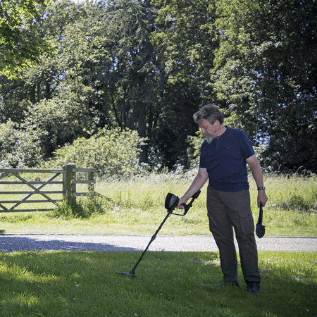 Dellonda Lightweight Metal Detector with High Accuracy Pinpoint Function Model No- DL6