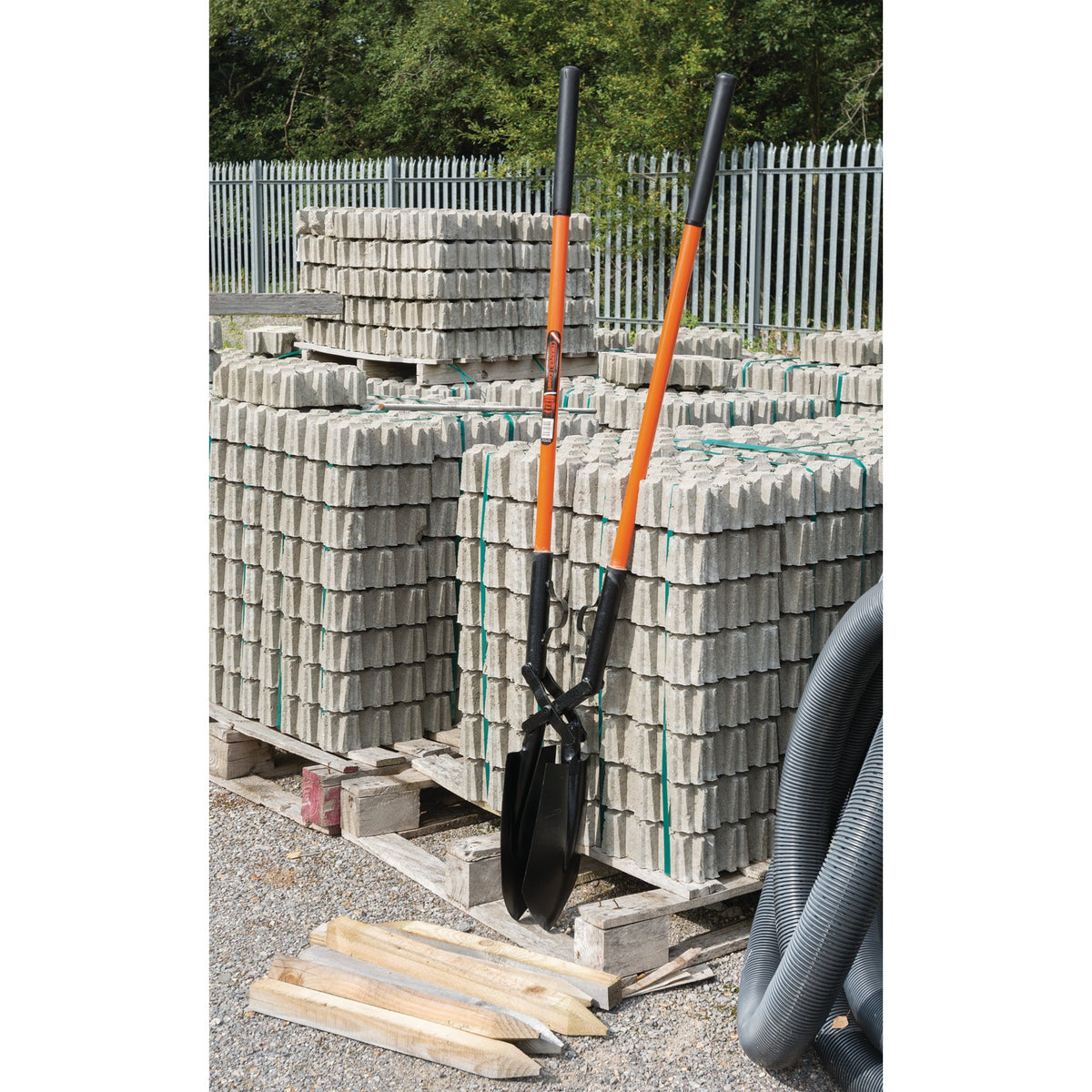 DRAPER Fully Insulated Post Hole Digger