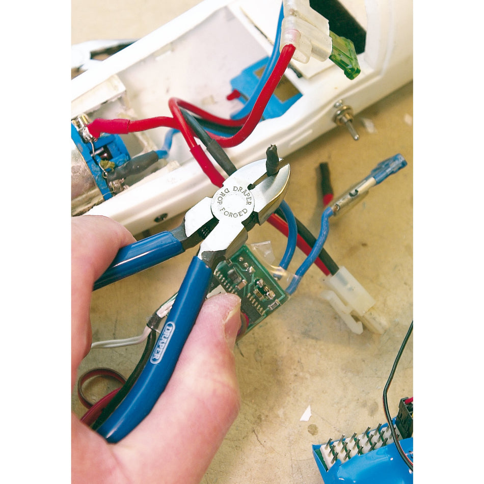 DRAPER 115mm Spring Loaded Diagonal Side Cutter: Model No.40A
