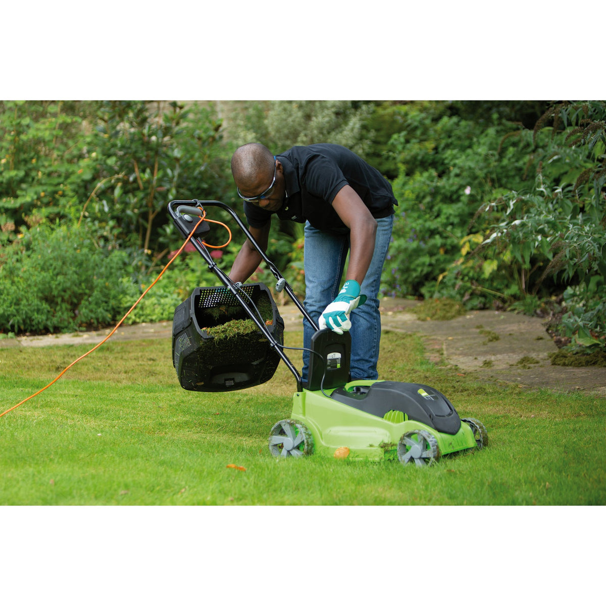 Draper Storm Force 230V Lawn Mower, 380mm: Model No. GLM1400/380