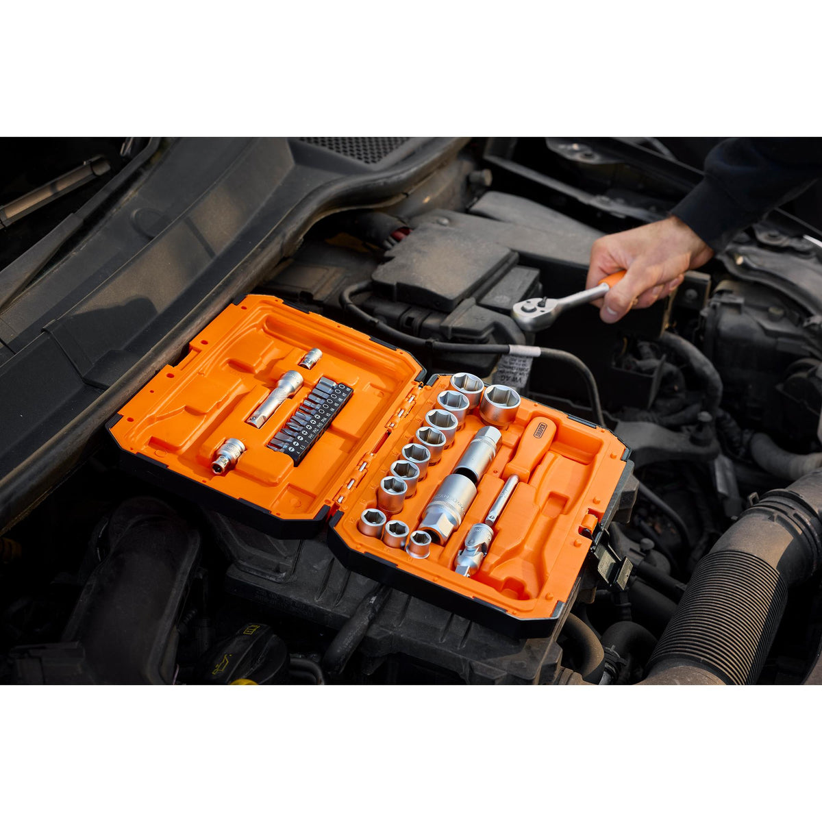 HI-TORQ 6 Point Socket Set, 1/4" and 3/8" (34 Piece) : Model No. BD34M-O