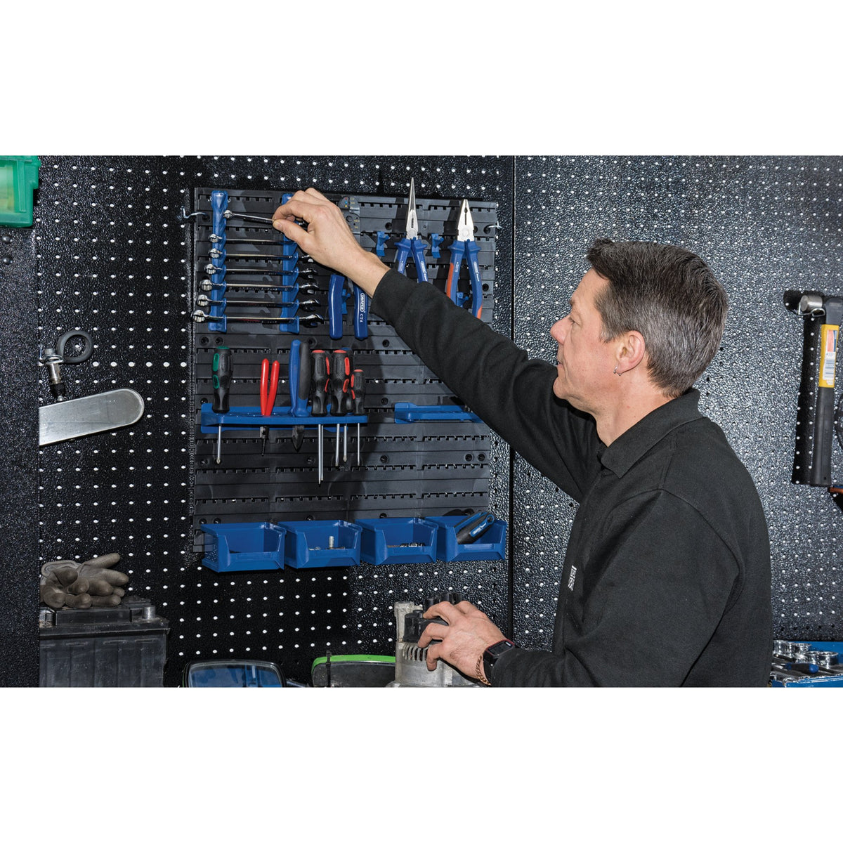 DRAPER 18 Piece Tool Storage Board: Model No.SBR18