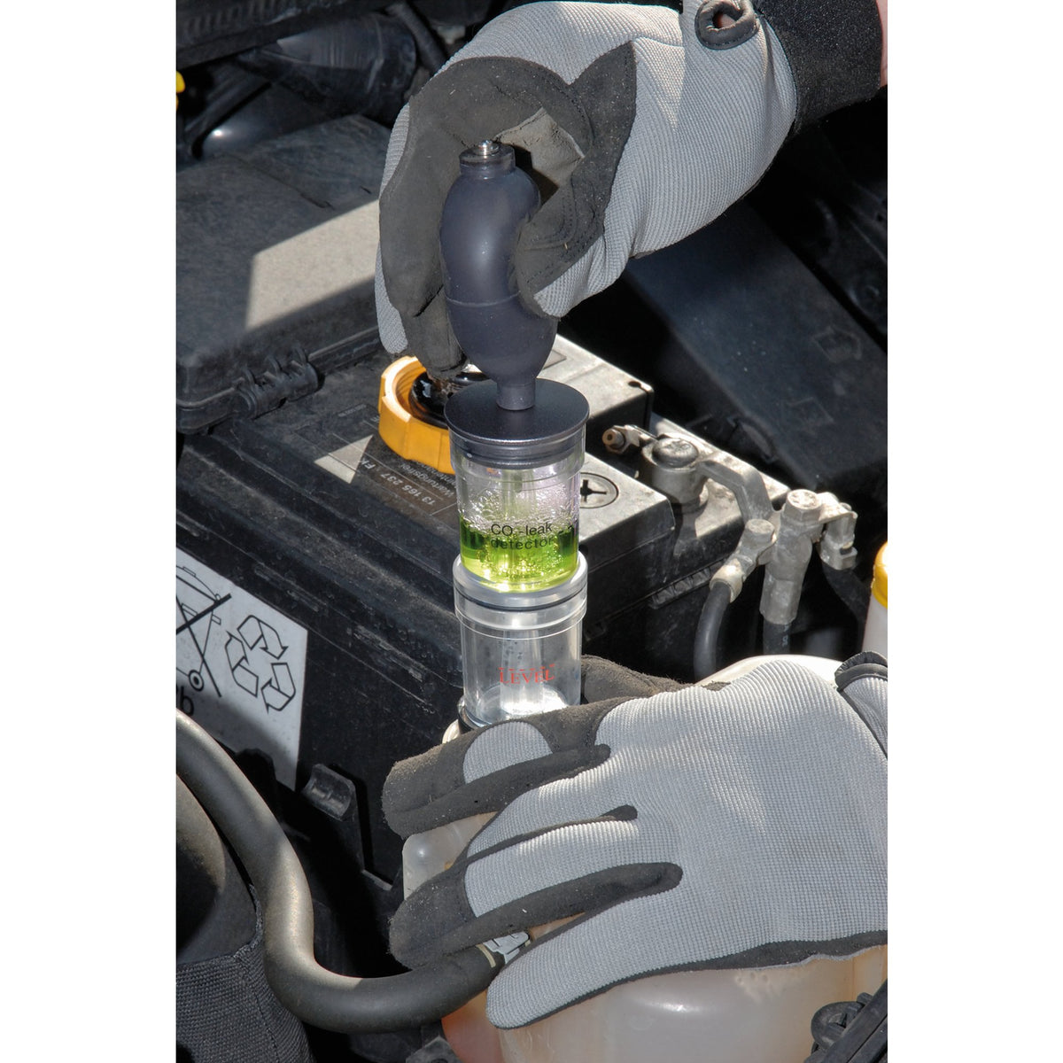DRAPER Expert Combustion Gas Leak Detector Kit: Model No.CGDK