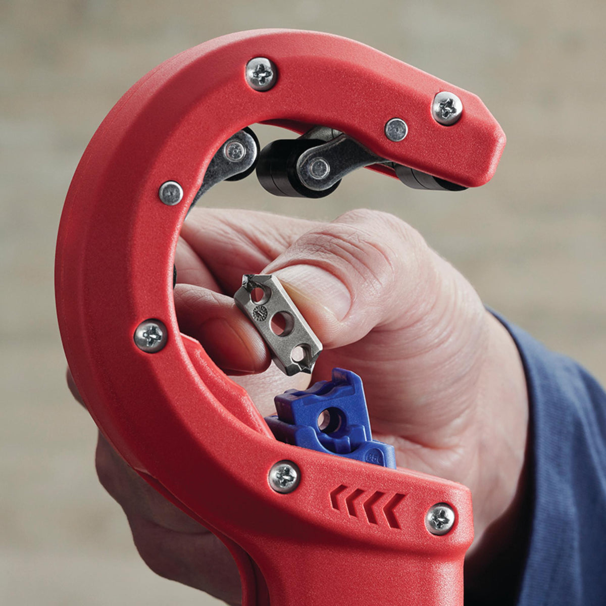 KNIPEX 90 23 01 BK DP50 Pipe Cutter for Plastic Drain Pipes, 165mm