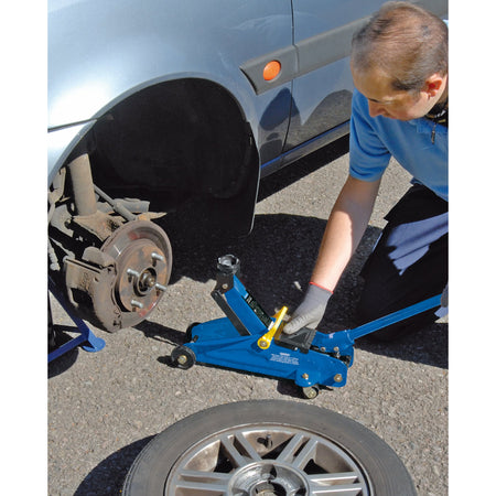 DRAPER 2 Tonne Light Duty Trolley Jack: Model No.TJ2LD