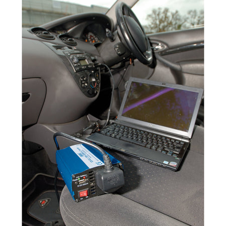 DRAPER 12V 200W DC-AC Inverter: Model No.IN200/USB
