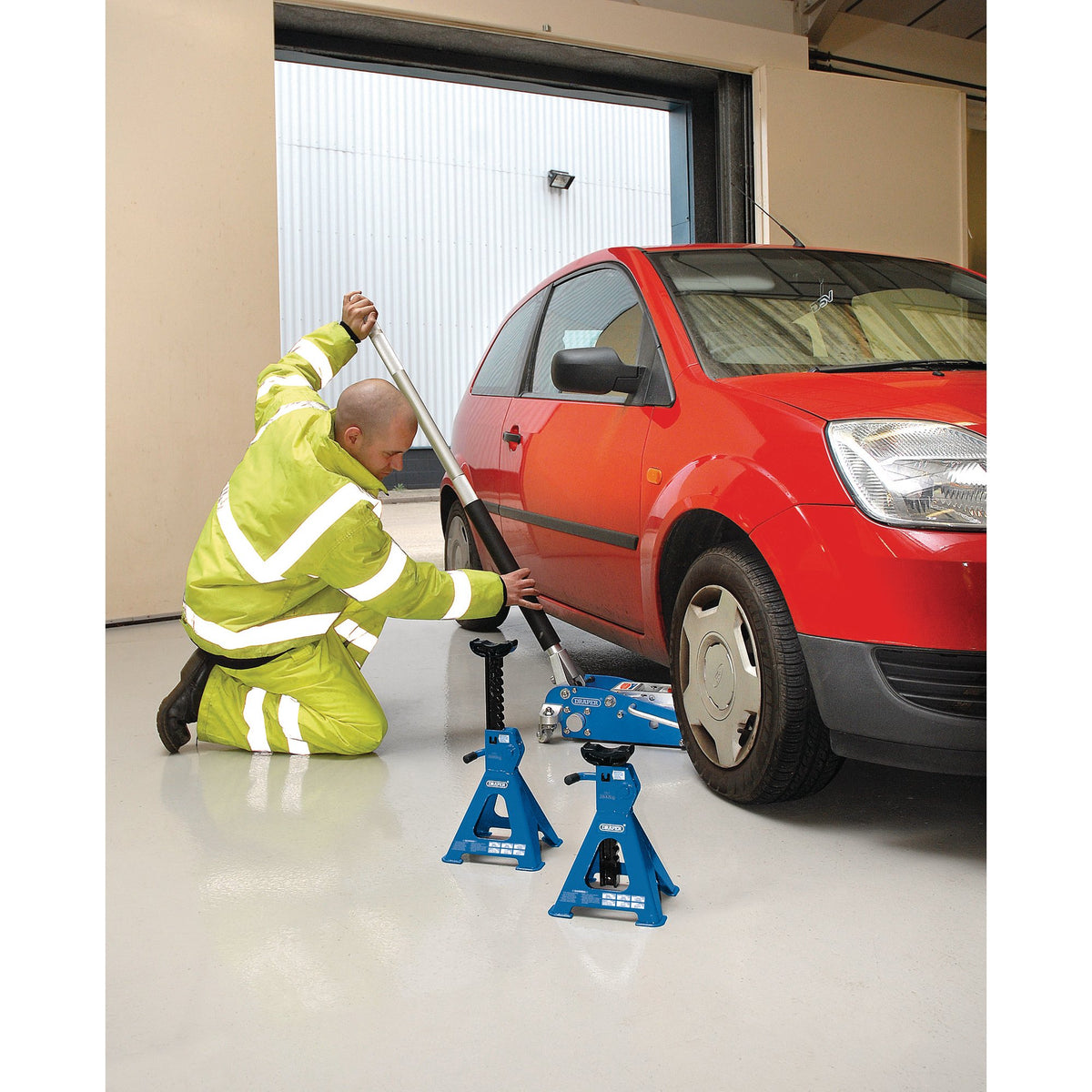 DRAPER 2 Tonne Ratcheting Axle Stands (Pair): Model No.AS2000RA